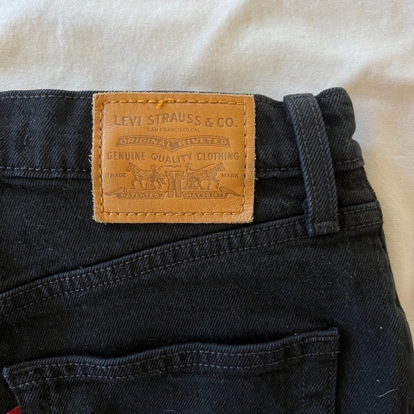 levi’s jean shorts - Picture 5 of 5
